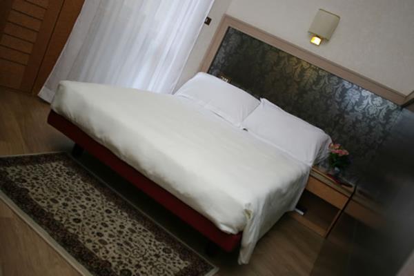 Just Hotel Milano Luaran gambar